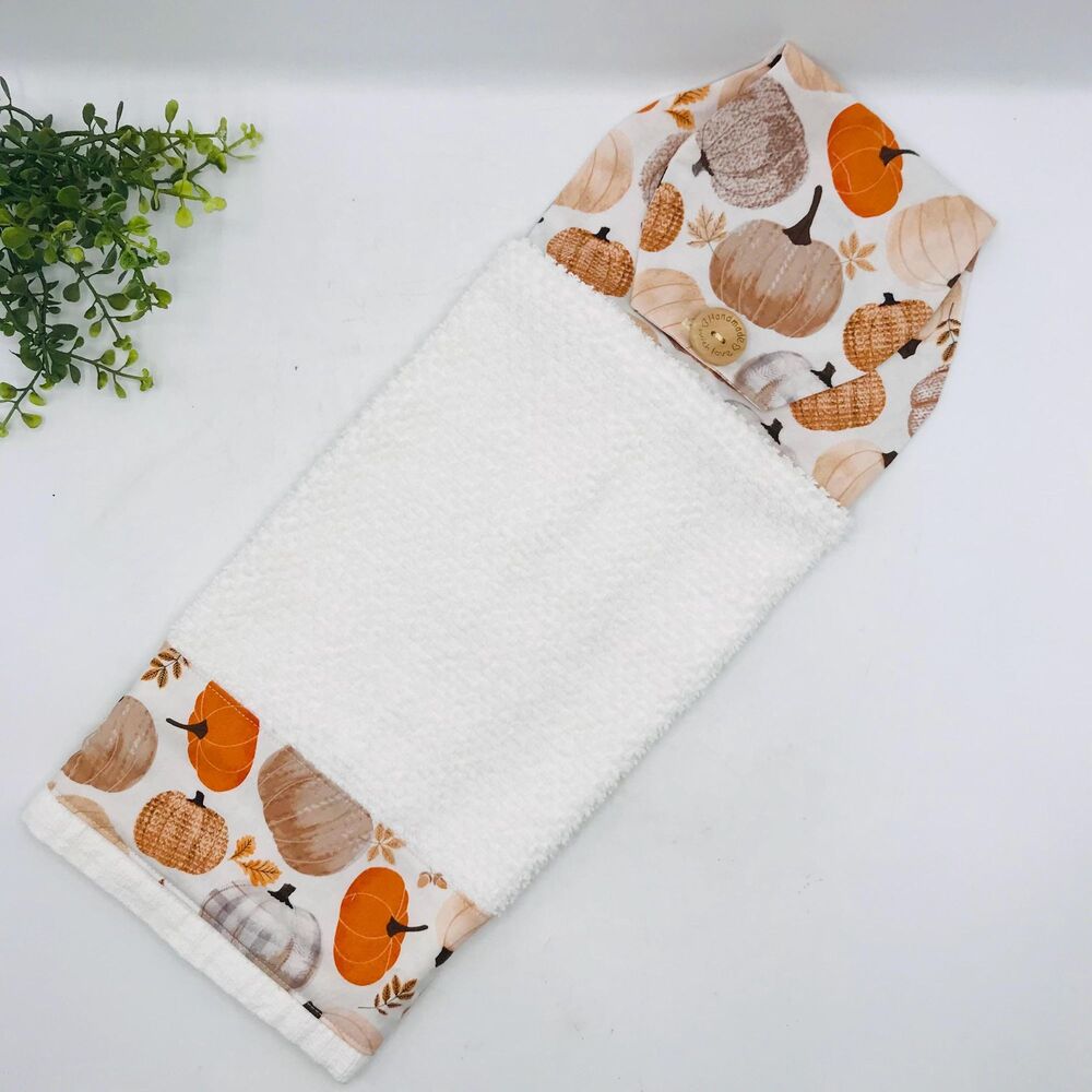 Hanging Kitchen Towel: Neutral Pumpkins, Button Closure